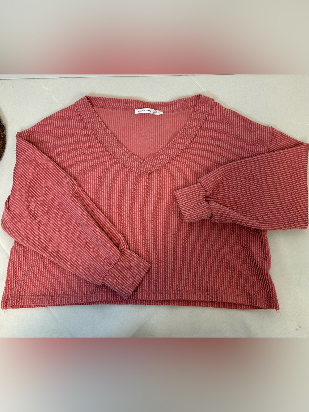 Altar'd State V-neck crop top long sleeves pink ribbed Women’s Large